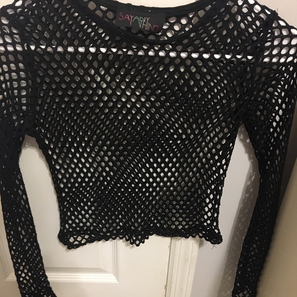❤️Size small crop top fishnet shirt